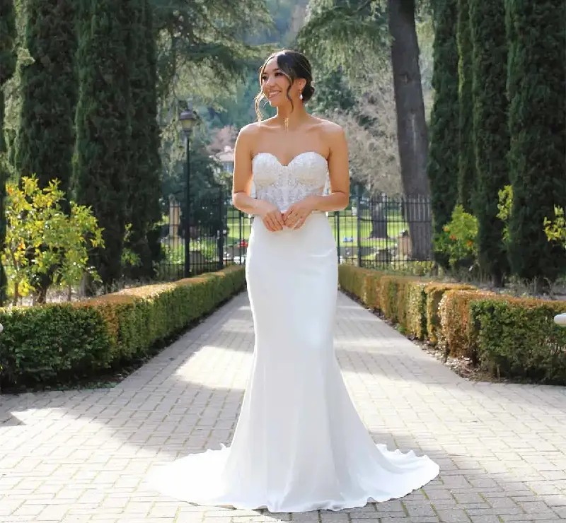 Essense of Australia Trunk Show